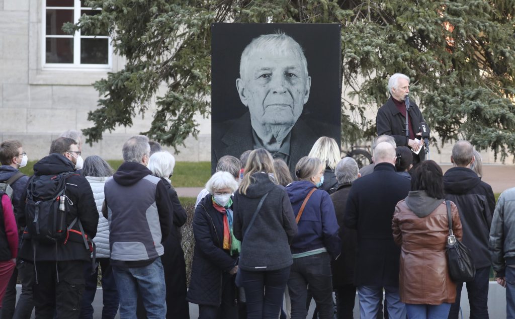 В Германии почтили память выжившего в нацистских лагерях, 96 человек погибли на Украине