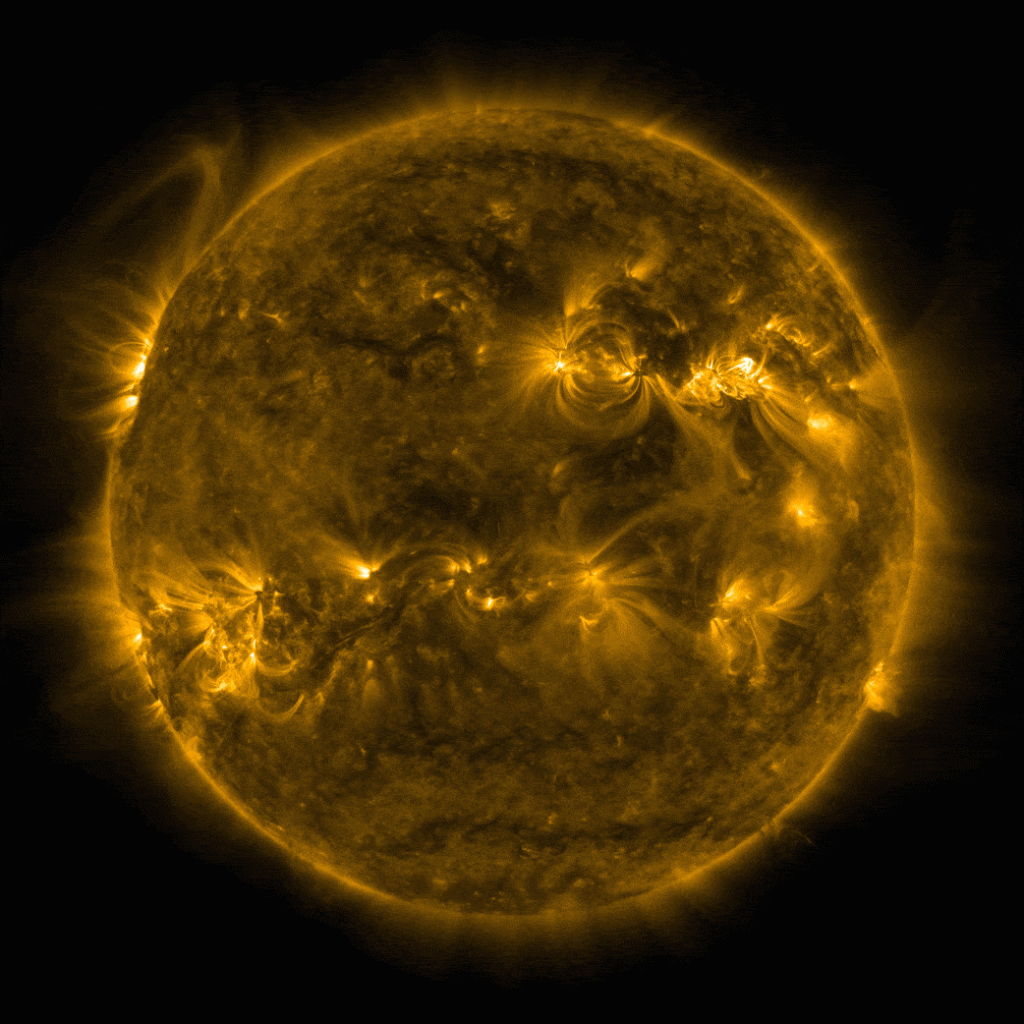 Гиперактивное солнечное пятно выбросило в космос огромную солнечную вспышку X-класса