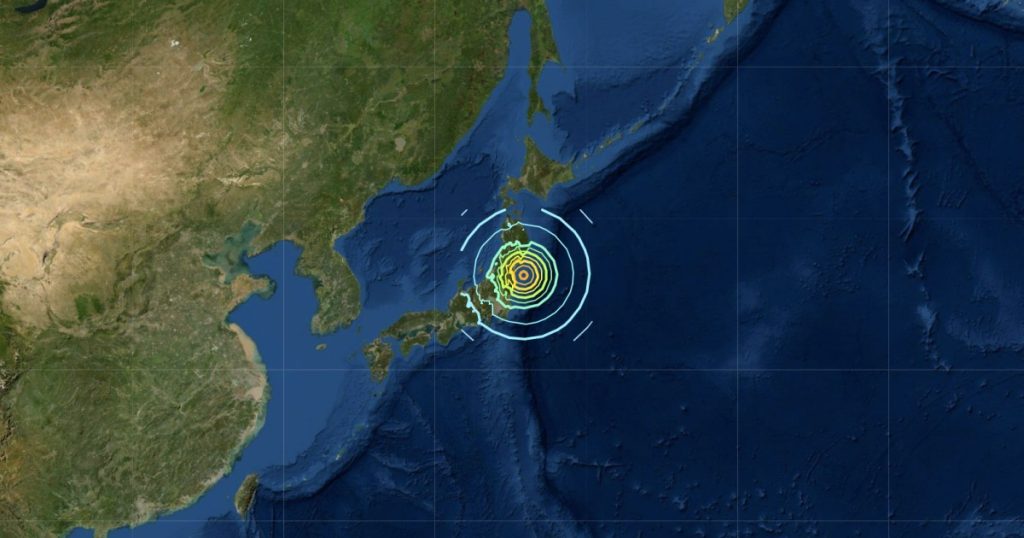 Землетрясение магнитудой 7,3 в Японии вызвало цунами и отключение электроэнергии