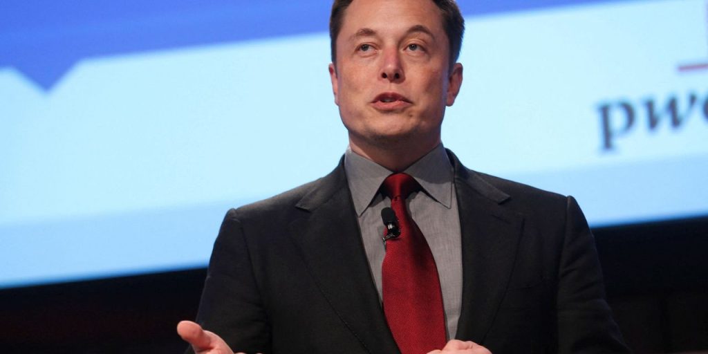 Илон Маск призвал UAW провести профсоюзное голосование в Tesla