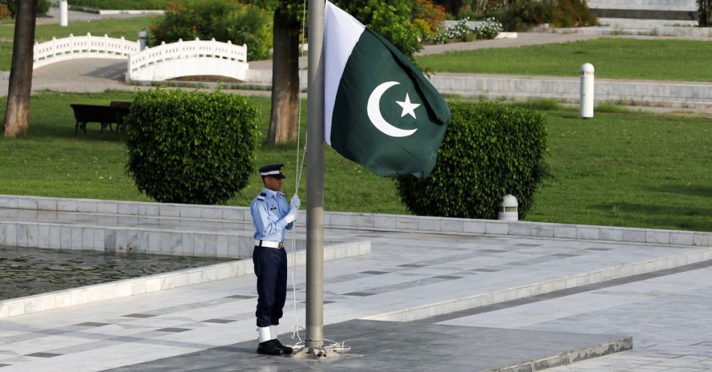 Пакистан предупредил своего заклятого врага Индию из-за НЛО