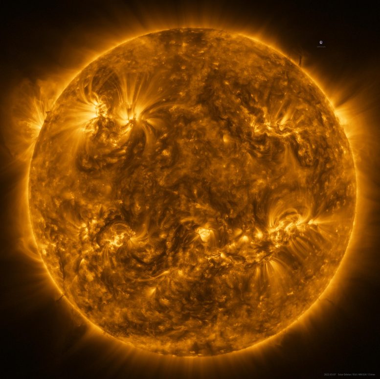 Солнечный орбитальный аппарат запечатлел солнце в интенсивном ультрафиолетовом свете