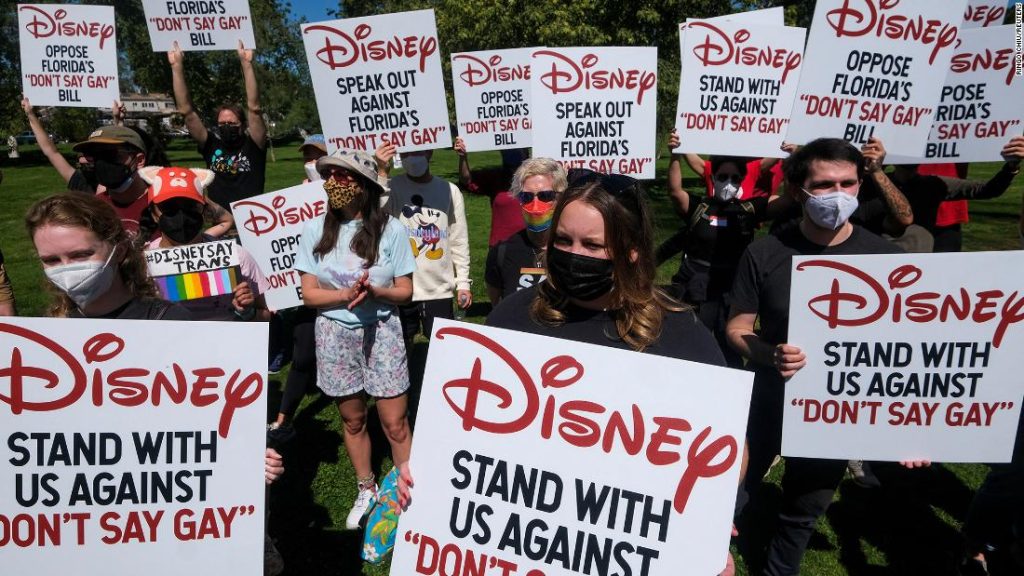 Сотрудники Disney отказываются от прав ESPN и Disney+ LGBTQ+