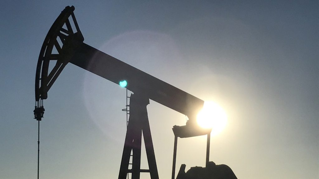 Цены на нефть растут из-за проблем с поставками