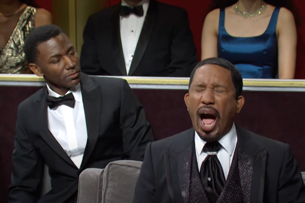 SNL освещает пощечину Уилла Смита и Криса Рока на «Оскаре» в Sketch, «Weekend Update»