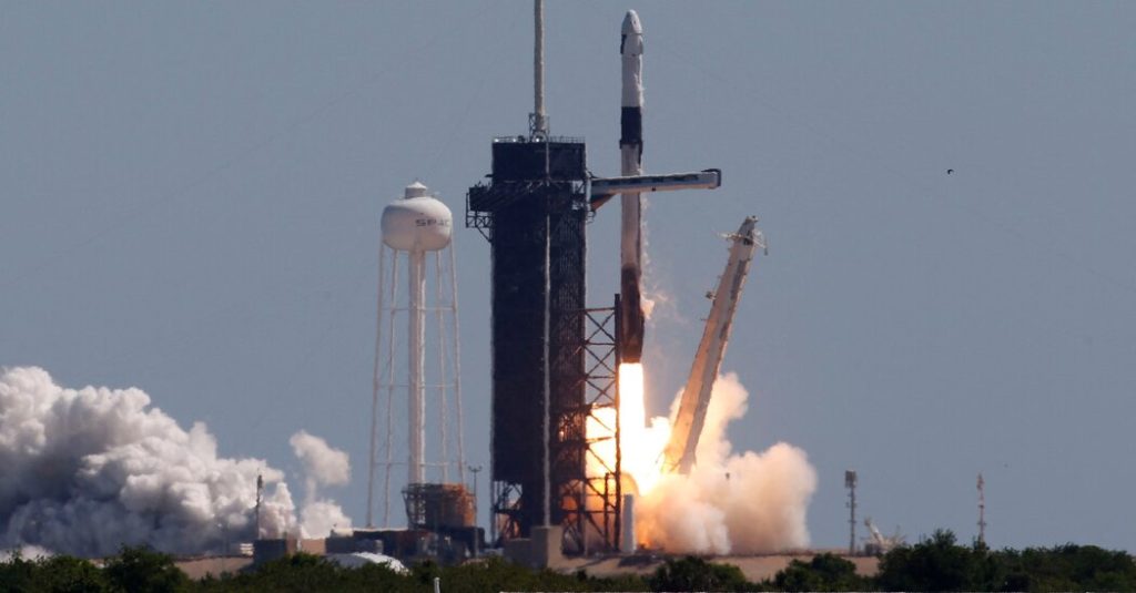 SpaceX и Axiom запускают частных астронавтов на космическую станцию