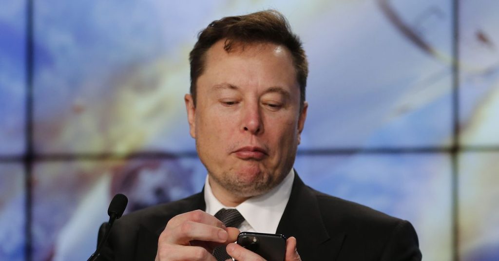 Инвесторы говорят, что судья постановил, что твиты Маска о приватизации Tesla являются ложными