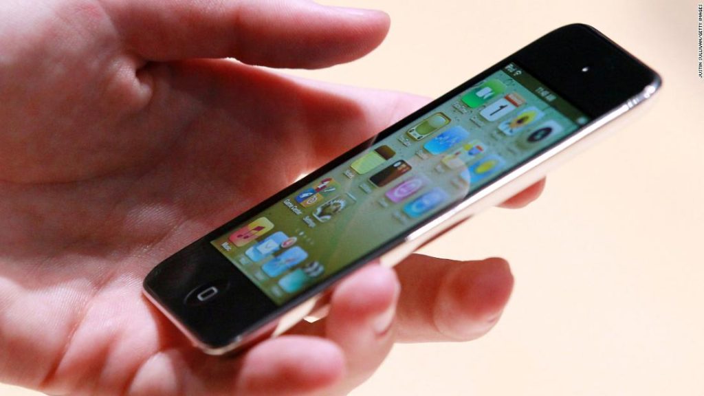 Apple прекращает выпуск последней модели iPod