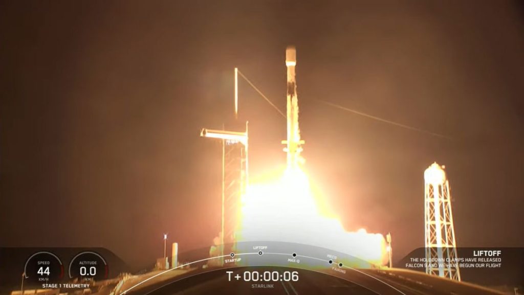 SpaceX запустила 53 спутника Starlink, посадила ракету Falcon 9 в 12-м полете