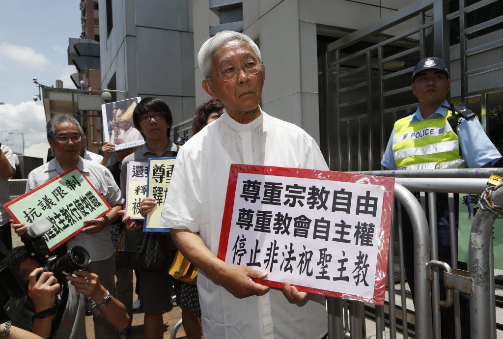 Католический кардинал и другие арестованы в соответствии с законом Гонконга о безопасности