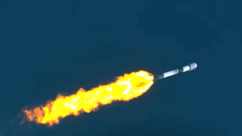 Ракета SpaceX вывела на орбиту 53 спутника Starlink и приземлилась в море