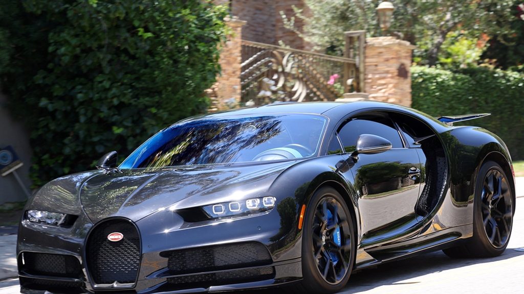 Трэвис Скотт зарегистрировал новый роскошный Bugatti за 5,5 млн долларов