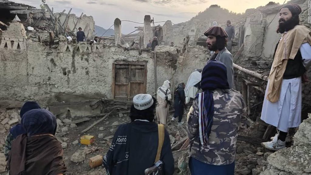 Землетрясение произошло на востоке Афганистана, погибло до 280 человек