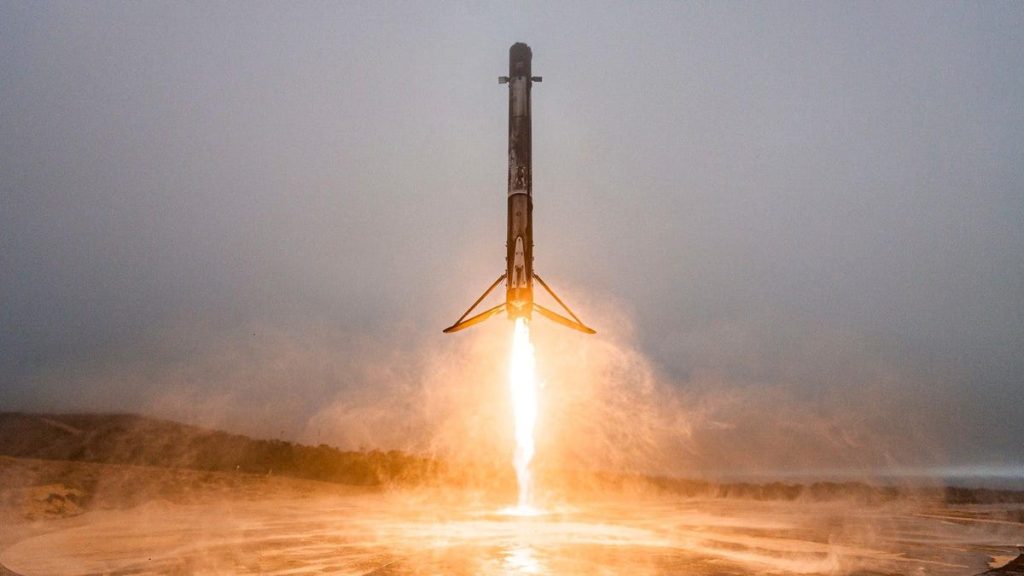 SpaceX только что провела три запуска за 36 часов