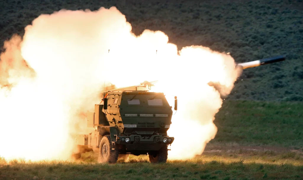 Украина заказывает больше ракетных комплексов;  Лавров предупреждает о забастовках в России