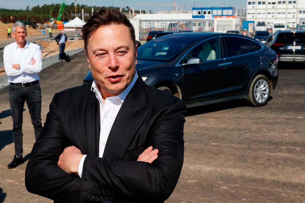 Tesla больше не является крупнейшим продавцом электромобилей в мире