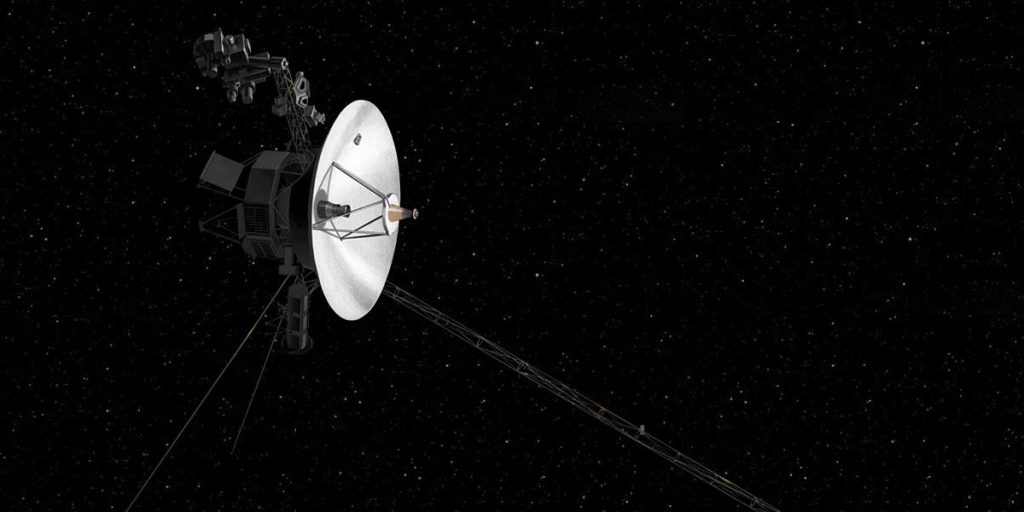 Инженеры обращаются к руководствам Voyager 45-летней давности, чтобы исправить ошибку