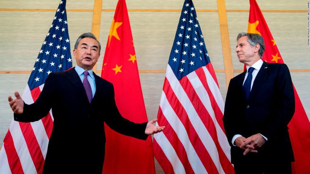 Блинкин сказал Ван И, что Соединенные Штаты обеспокоены «союзом» Китая с Россией.