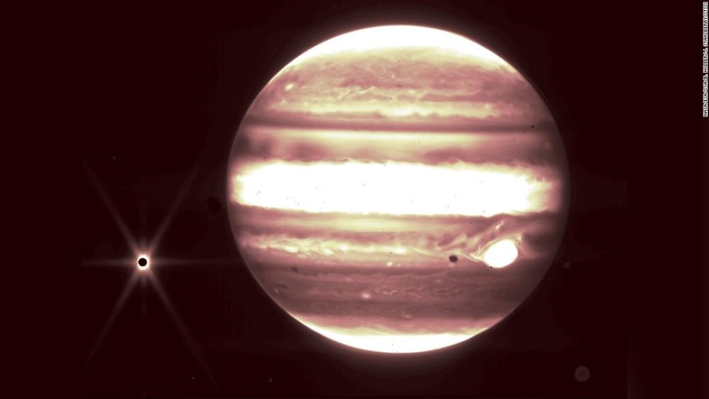 Новые изображения телескопа Уэбба показывают Юпитер в новом свете