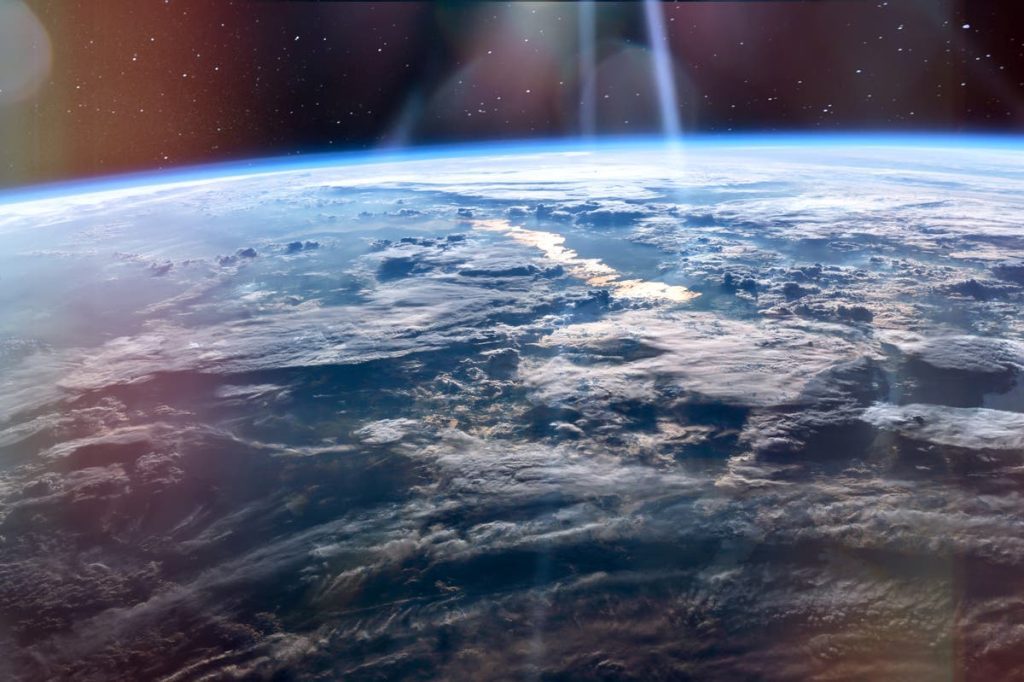 Открытие неожиданной «огромной» озоновой дыры над тропиками