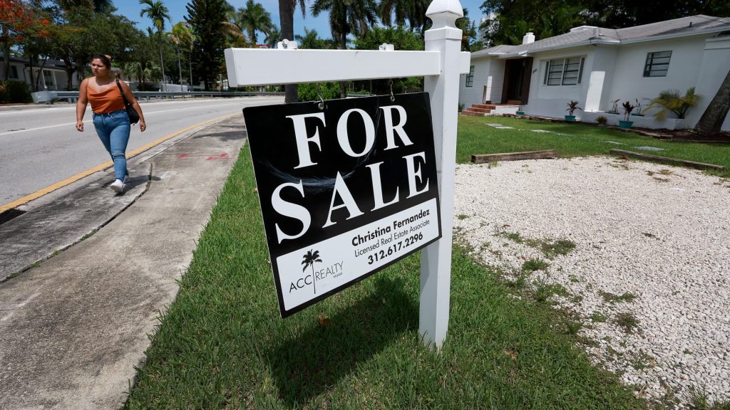 Покупатели жилья отменяют сделки по самой высокой цене с начала Covid