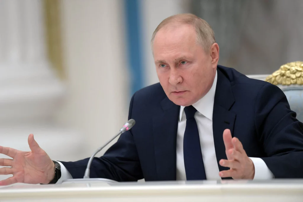 Путин бросает вызов Западу сражаться с Россией на поле боя: пусть попробуют
