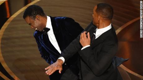 Уилл Смит и Крис Рок на сцене церемонии «Оскар».