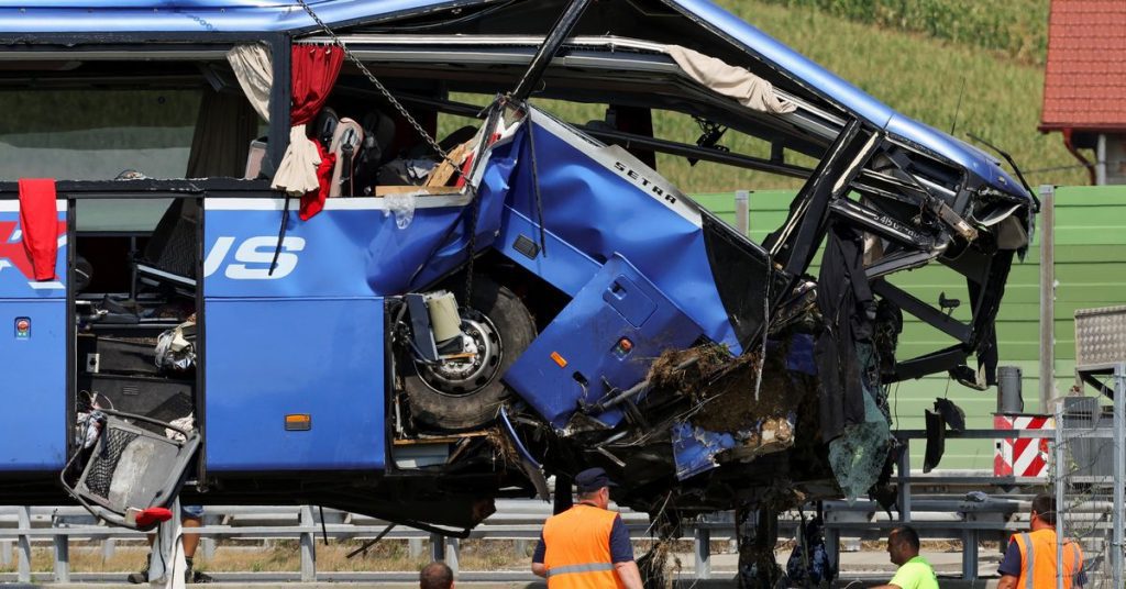 12 польских паломников погибли и 32 получили ранения в автокатастрофе в Хорватии.