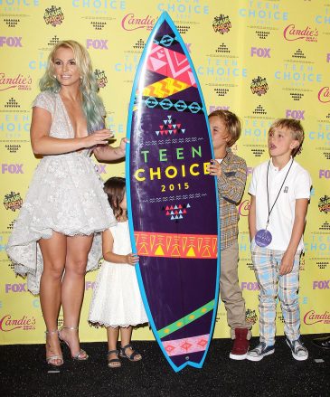 Бритни Спирс, Джейден Джеймс Федерлайн, Шон Федерлайн и его племянница Lexi Teen Choice Awards, Пресс-центр, Лос-Анджелес, США - 16 августа 2015 г.