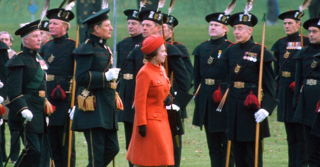 Как стиль королевы Елизаветы II повлиял на мир